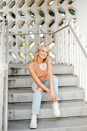 Chloe-171