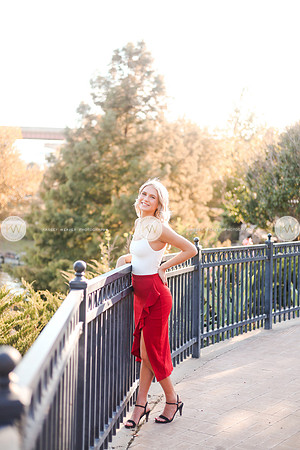 Chloe-185