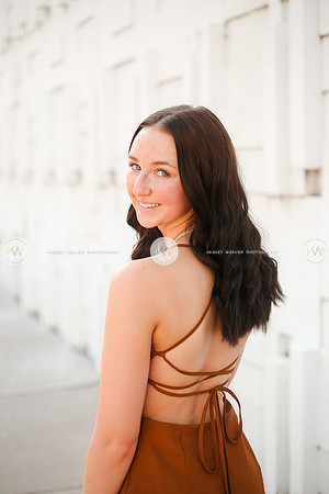 Laynie-192