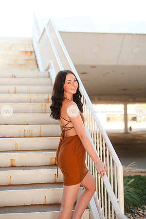 Laynie-173